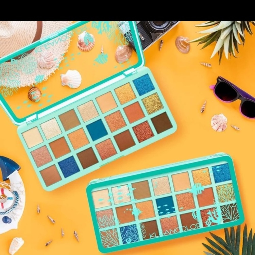 Eyeshadow palette